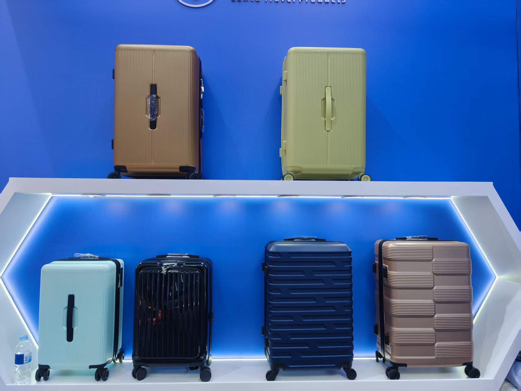 Luggage Shell Manufacturing Machine in Action